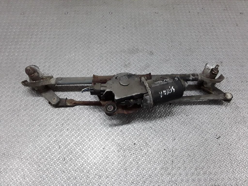 Mechanizm wycieraczek z silniczkiem – Toyota Yaris Verso (1999-2005)