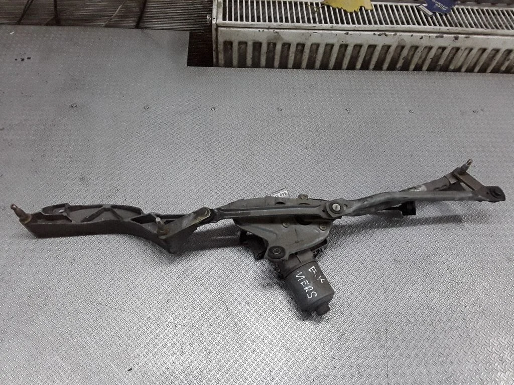 Mechanizm wycieraczek z silniczkiem – Mercedes-Benz Klasa E W211 (2002-2009)