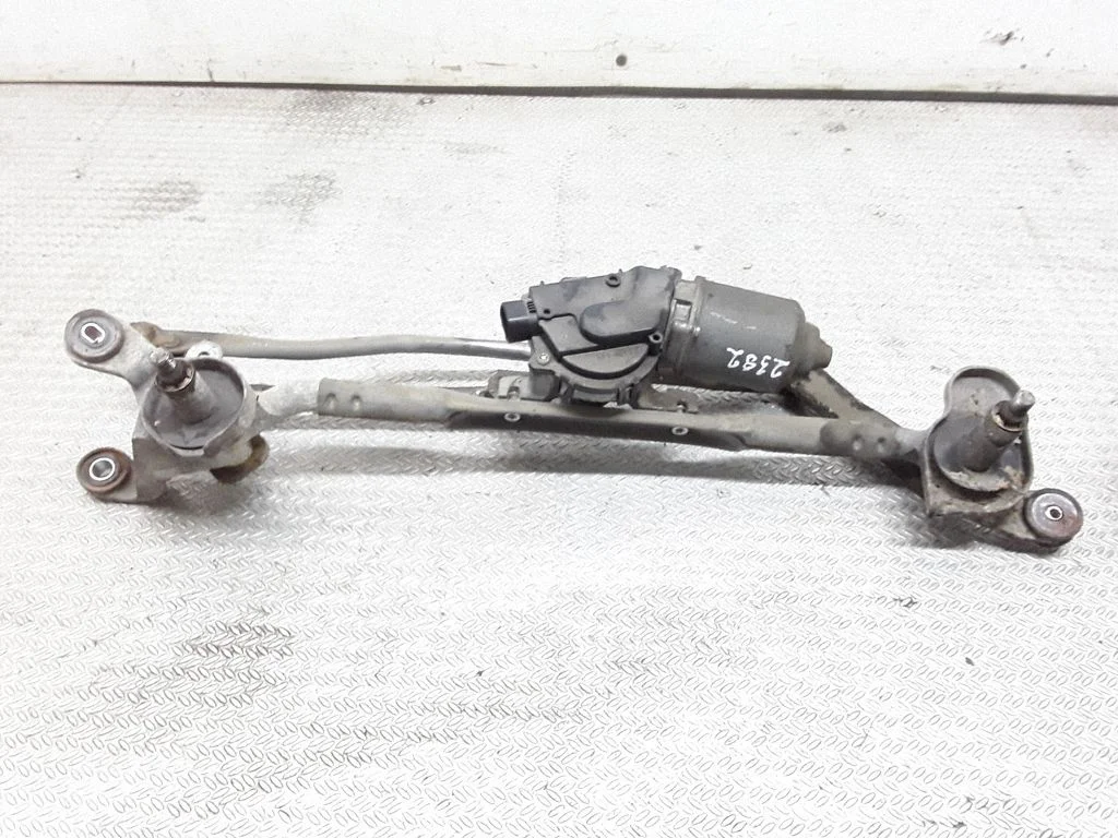 Front wiper linkage and motor – Mazda 5 (2005-2010)