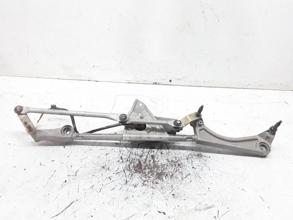 Front wiper linkage and motor – Mercedes-Benz C-Class W203 (2000-2007)