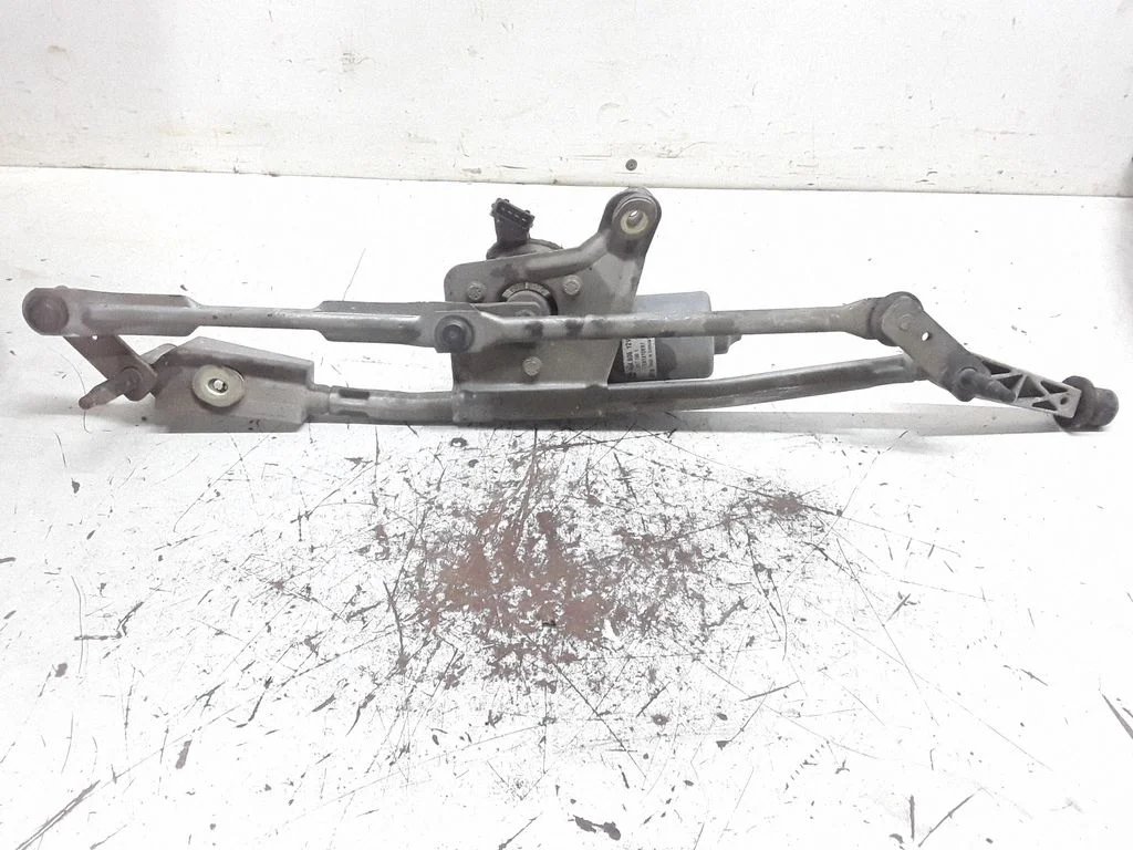 Front wiper linkage and motor – Volvo S60 (2001-2004)