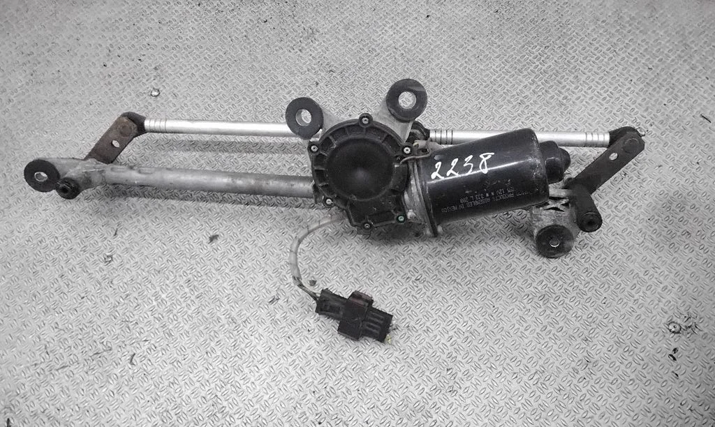 Mechanizm wycieraczek z silniczkiem – Opel Vectra C (2002-2005)