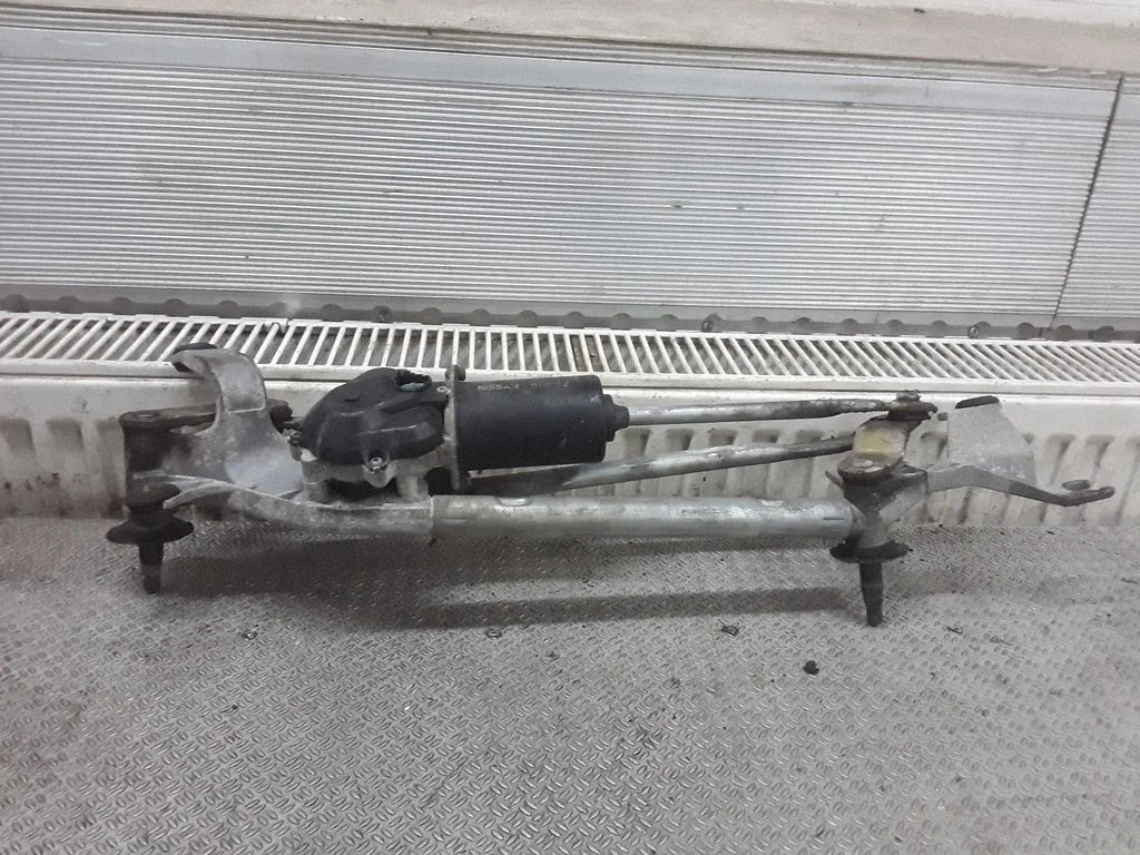 Kojameeste mehhanismi komplekt – Nissan Primera (2002-2007)