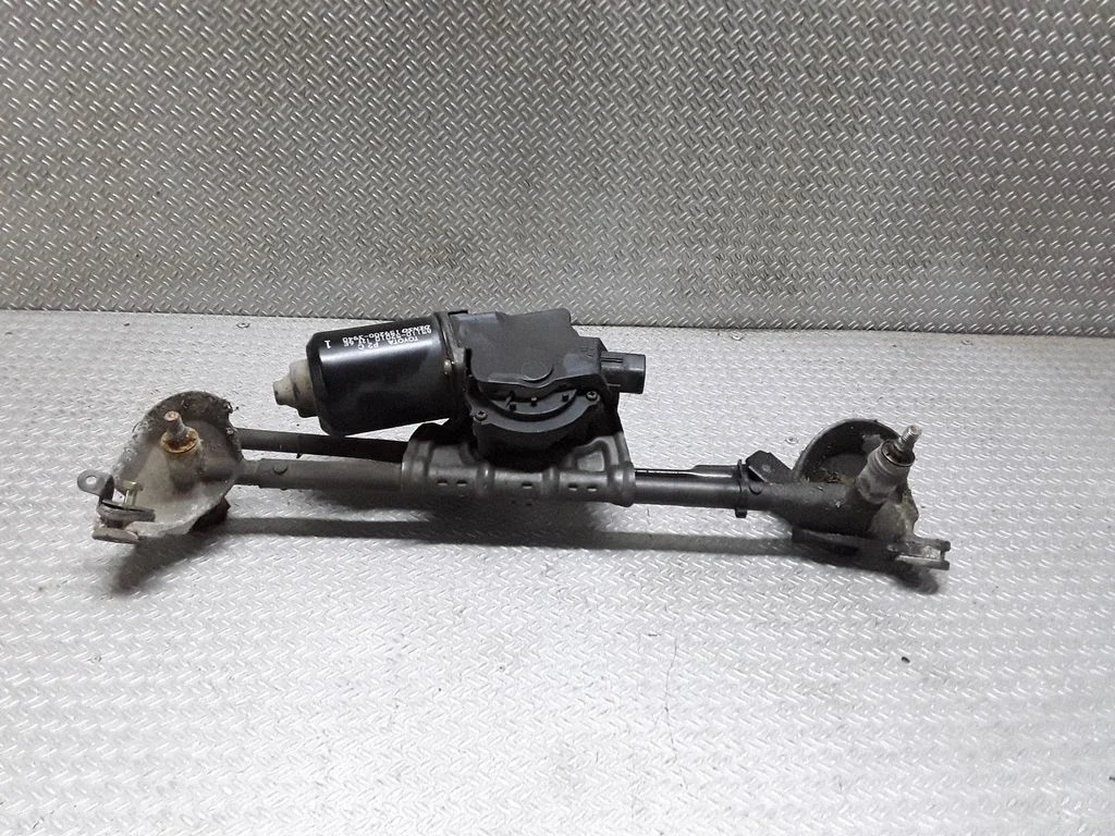 Front wiper linkage and motor – Toyota Yaris Verso (1999-2005)