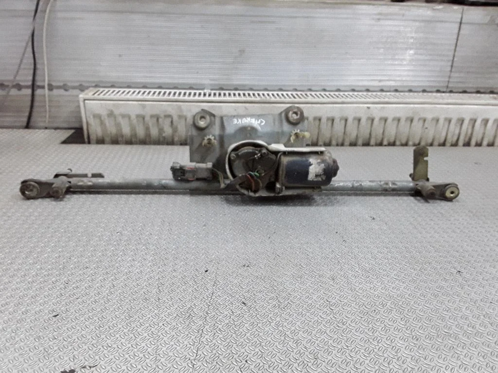 Mechanizm wycieraczek z silniczkiem – Jeep Grand Cherokee (WJ) (1999-2004)
