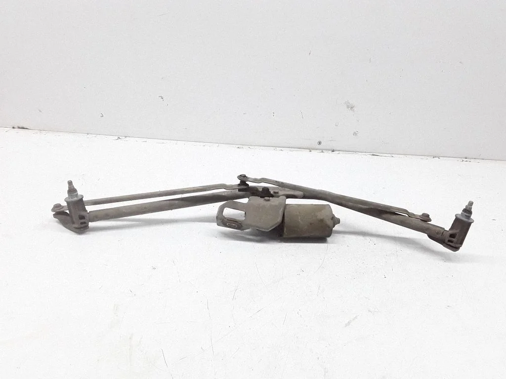 Front wiper linkage and motor – Volkswagen Transporter - Caravelle T4 (1991-2003)
