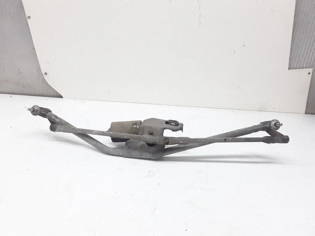 Front wiper linkage and motor – Volkswagen Transporter - Caravelle T4 (1991-2003)