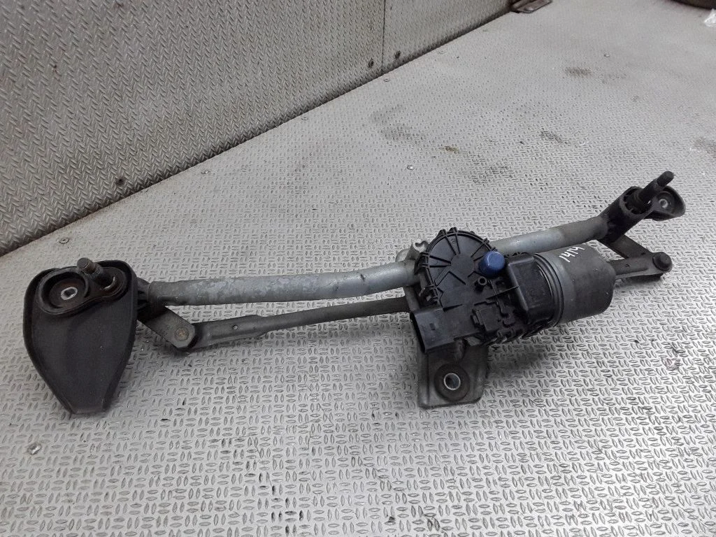 Mechanizm wycieraczek z silniczkiem – Opel Astra H (2004-2012)
