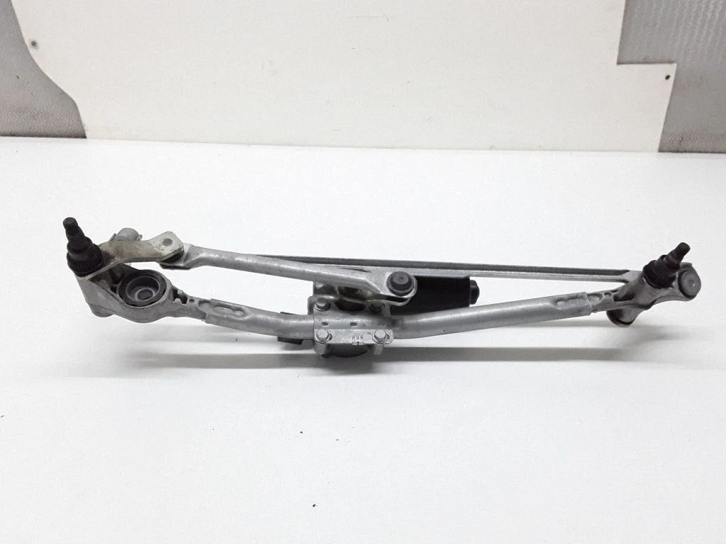 Front wiper linkage and motor – BMW 3 Series E90 E91 (2005-2012)