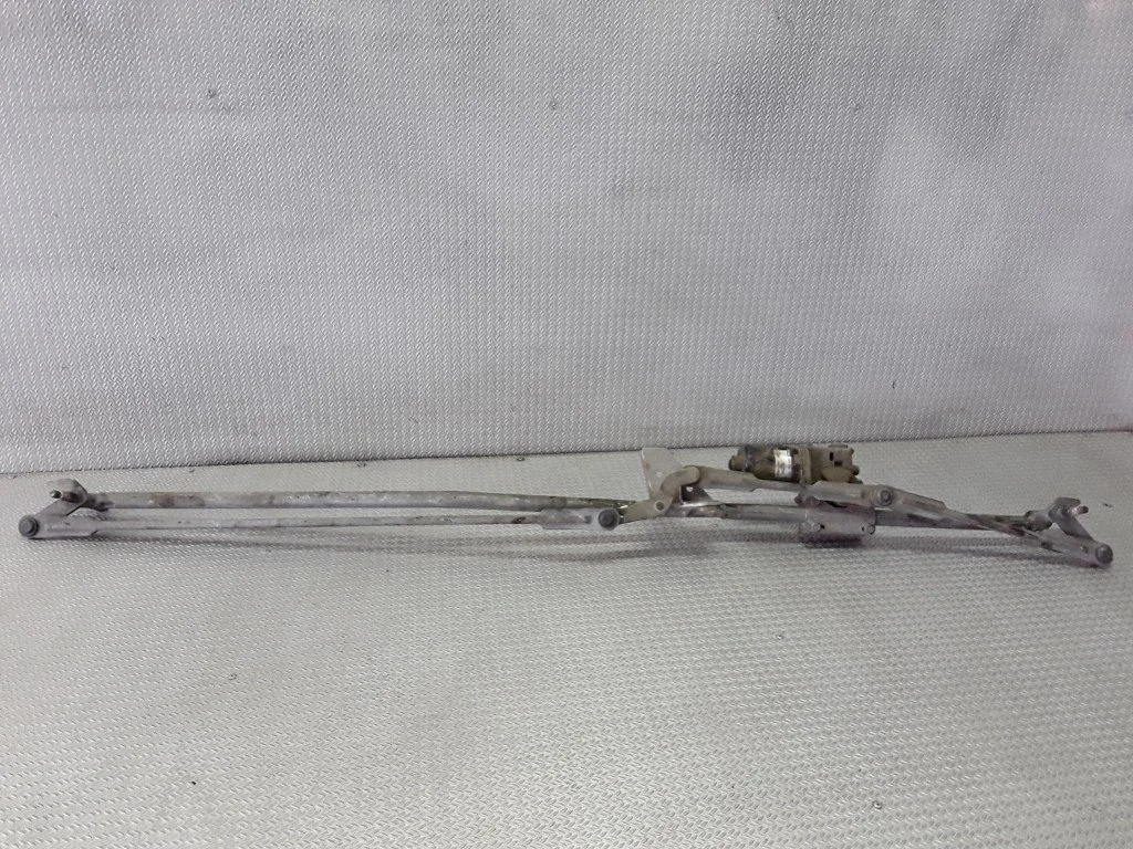 Front wiper linkage and motor – Peugeot 307 (2001-2005)