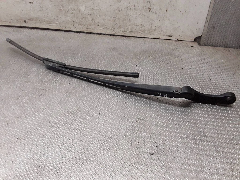 Windshield/front glass wiper blade – Seat Exeo (3R) (2008-2013)