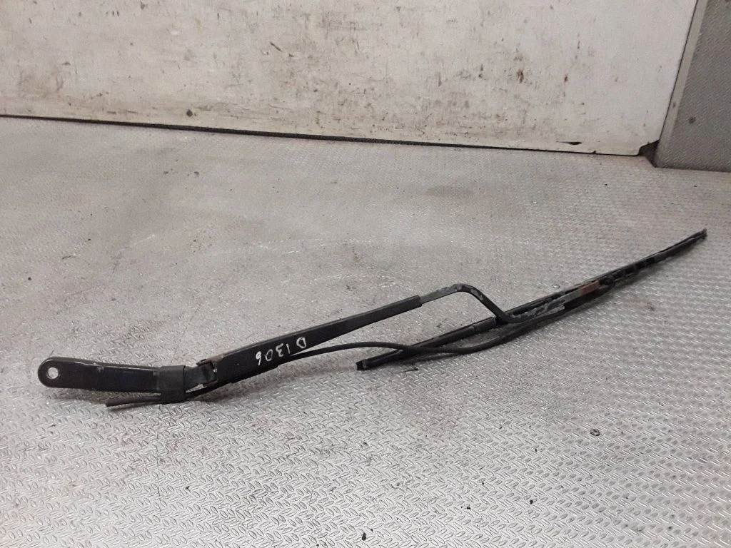 Windshield/front glass wiper blade – Opel Movano A (1998-2010)
