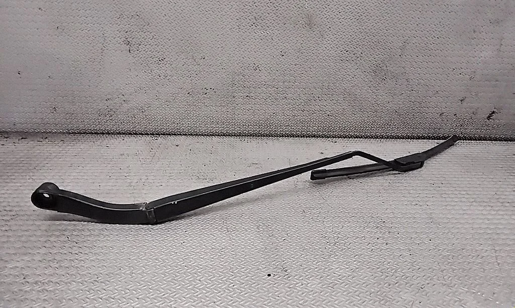 Windshield/front glass wiper blade – Opel Insignia A (2008-2017)