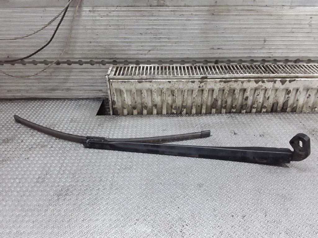 Windshield/front glass wiper blade – Seat Leon (1P) (2005-2012)