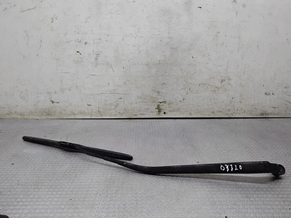Esiklaasi kojamees – Chevrolet Rezzo (2000-2011), parem