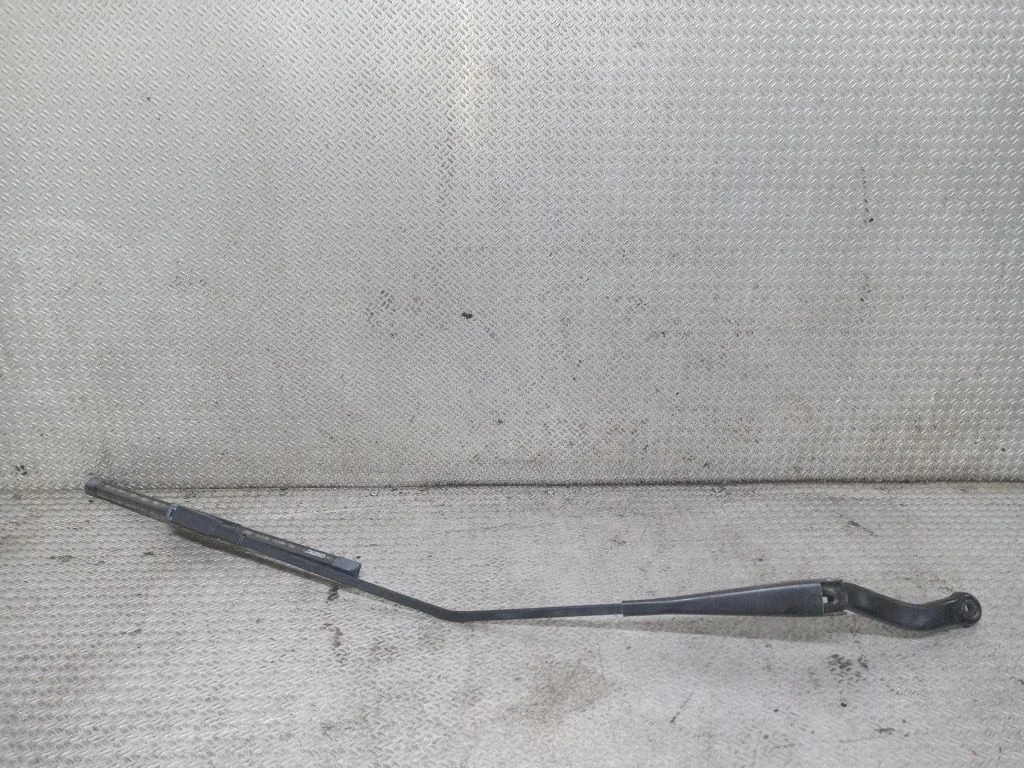 Windshield/front glass wiper blade 13182326