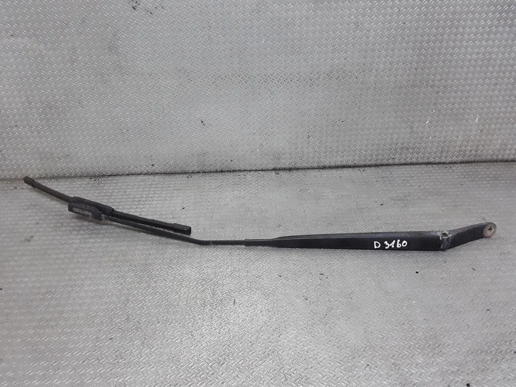 Windshield/front glass wiper blade – Renault Laguna III (2007-2015)