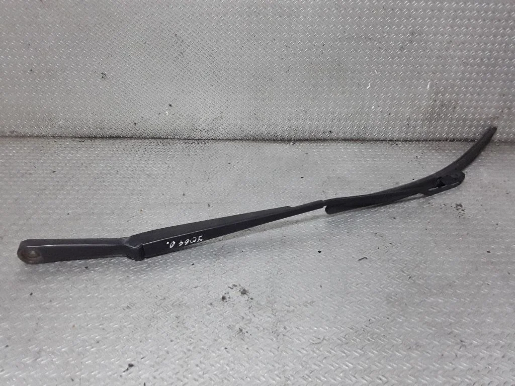 Windshield/front glass wiper blade – Skoda Fabia Mk1 (6Y) (1999-2007)