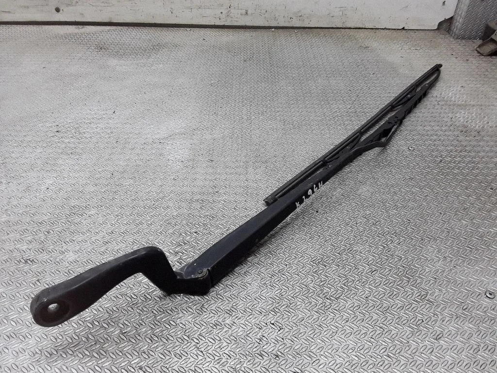 Windshield/front glass wiper blade – Skoda Fabia Mk1 (6Y) (1999-2007)