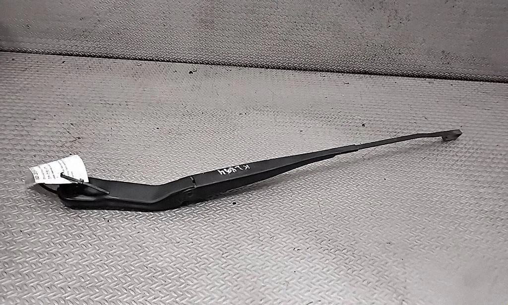 Windshield/front glass wiper blade – Opel Meriva A (2003-2010)