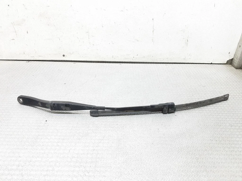 Windshield/front glass wiper blade – Opel Astra H (2004-2012)