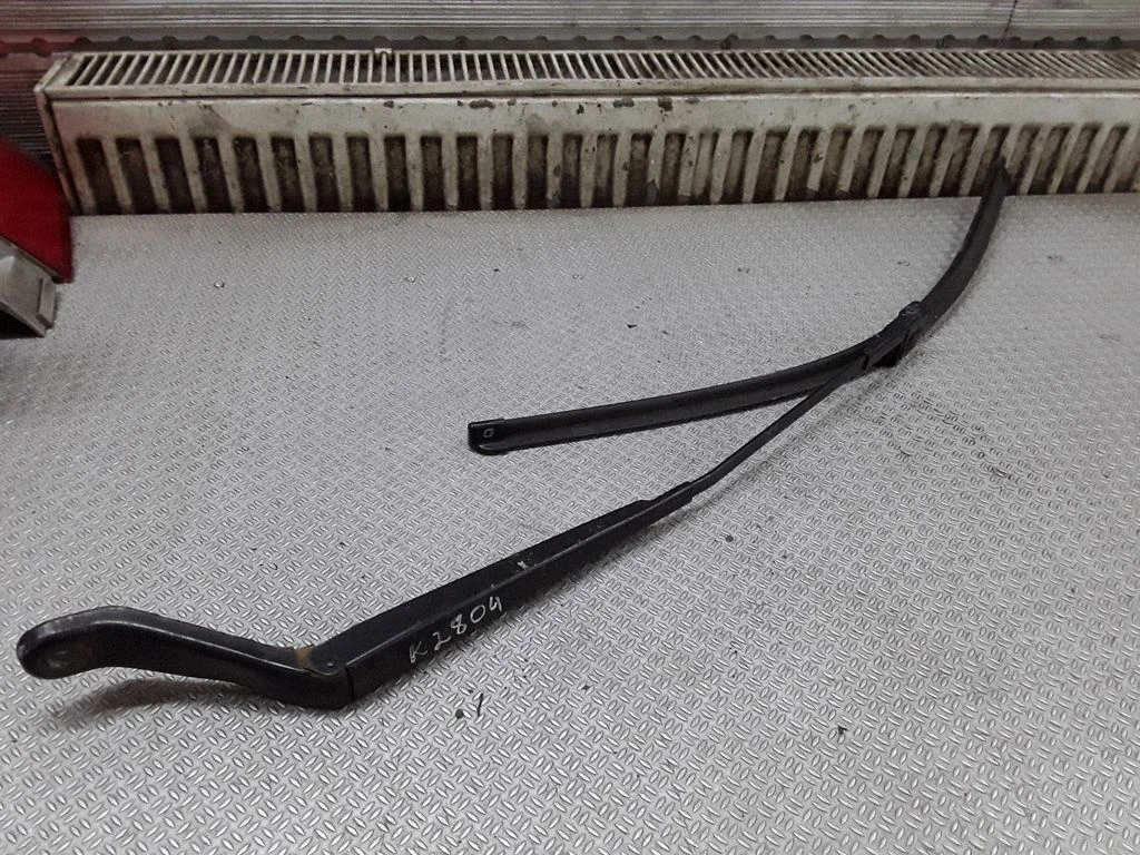 Windshield/front glass wiper blade – Volkswagen Sharan (2001-2010)