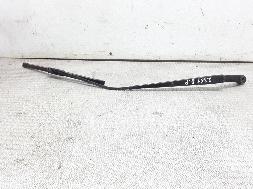 Windshield/front glass wiper blade – Mazda 2 (2003-2007)
