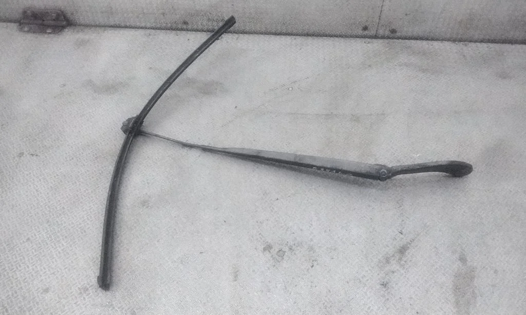 Windshield/front glass wiper blade – Renault Scenic II - Grand scenic II (2003-2006)