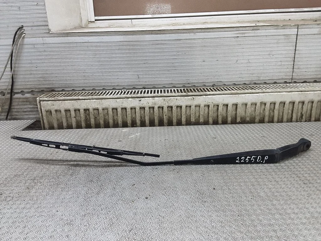 Windshield/front glass wiper blade – Honda Jazz (2002-2008)