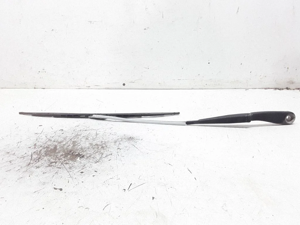 Windshield/front glass wiper blade – Chrysler Sebring (JS) (2006-2010), right