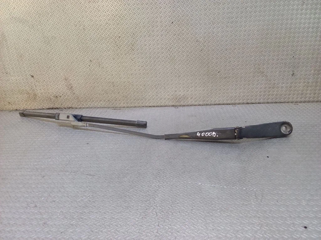 Front wiper blade arm – Ford Mondeo MK IV (2007-2014)