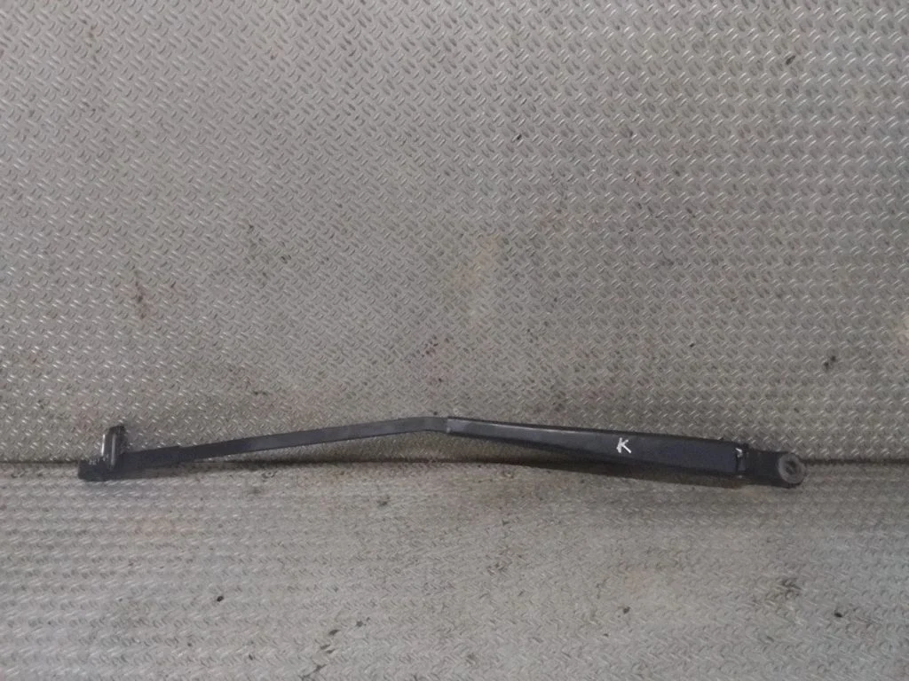 Front wiper blade arm 8200360823A – Renault Modus (2004-2007)