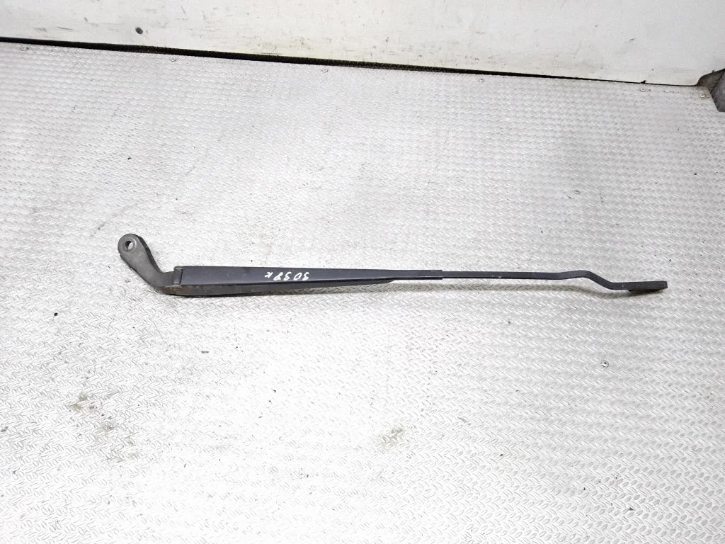 Front wiper blade arm – Chrysler Grand Voyager IV (2001-2007)