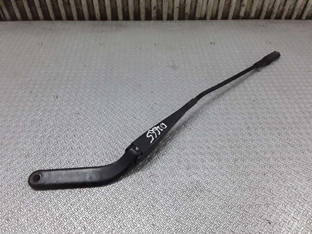 Front wiper blade arm – BMW 1 Series E81 E87 (2004-2011)