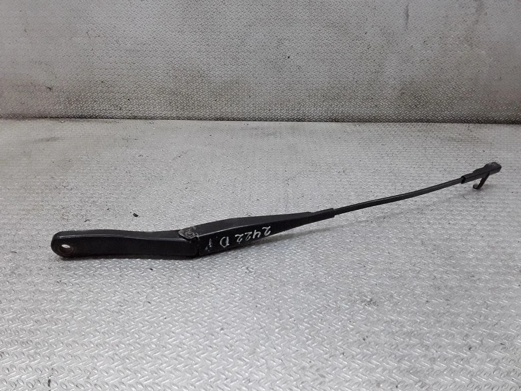Front wiper blade arm – Opel Astra H (2004-2012)