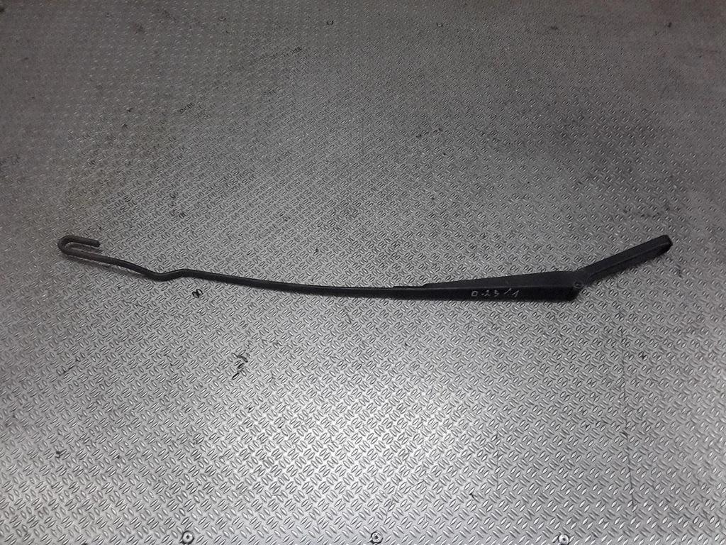 Front wiper blade arm – Volkswagen Multivan T4 (1991-2003)