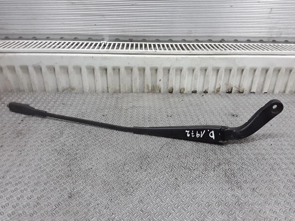 Ramię wycieraczki przedniej – Mercedes-Benz Klasa A W169 (2004-2012)