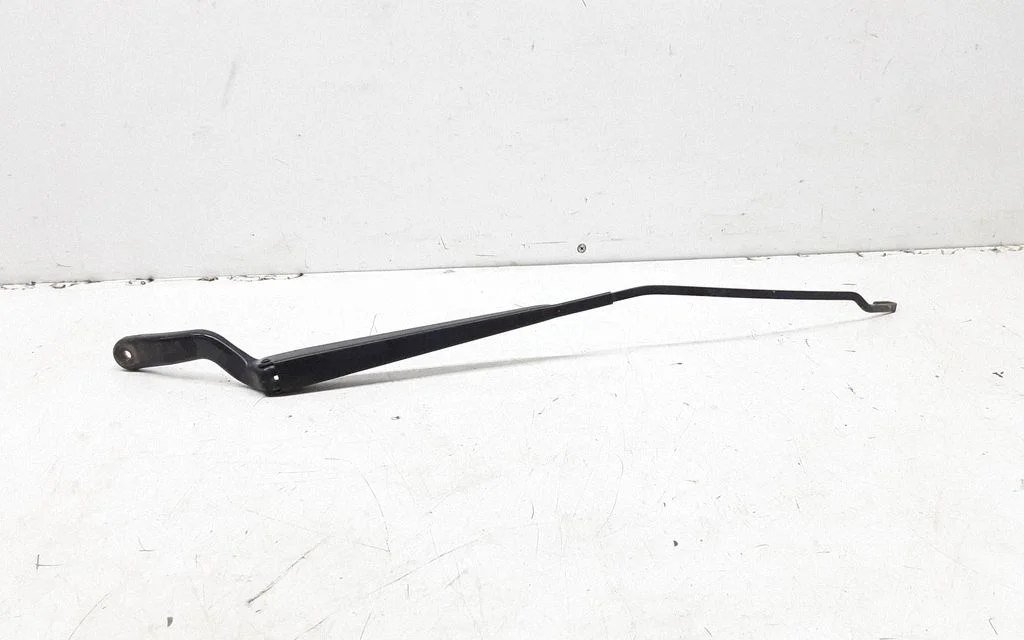 Front wiper blade arm – Ford Fiesta (2006-2008)