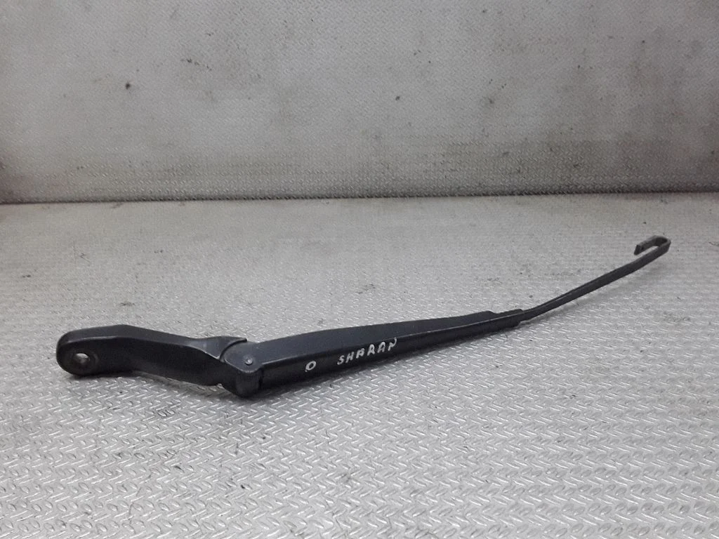 Front wiper blade arm – Volkswagen Sharan (1996-2000)