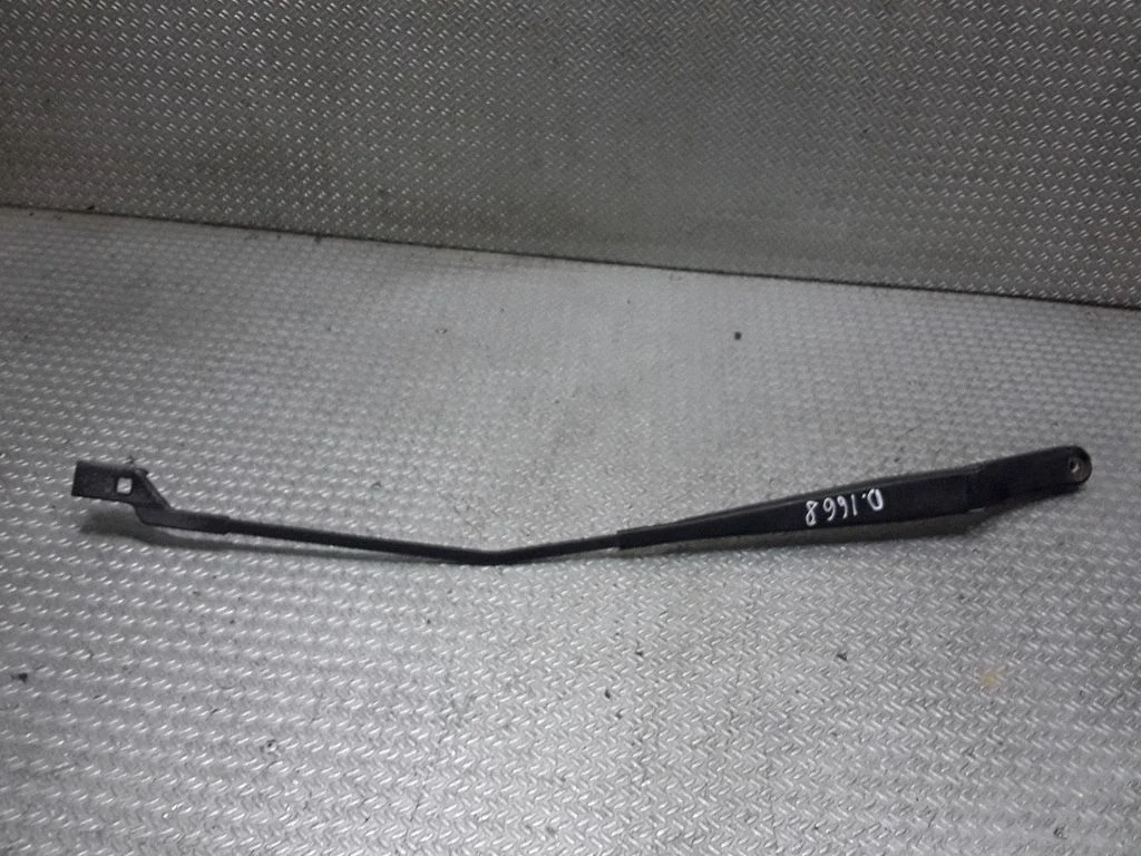 Ramię wycieraczki przedniej – Volkswagen Golf Plus (2005-2013)