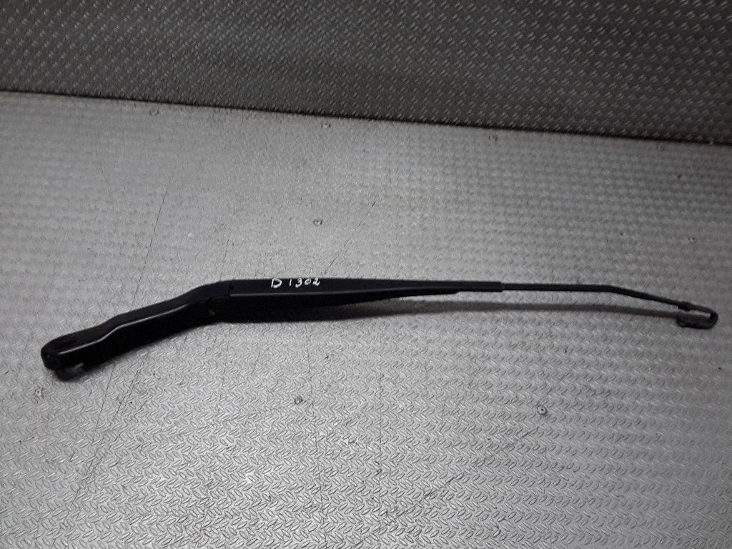 Front wiper blade arm – Opel Meriva A (2003-2010)