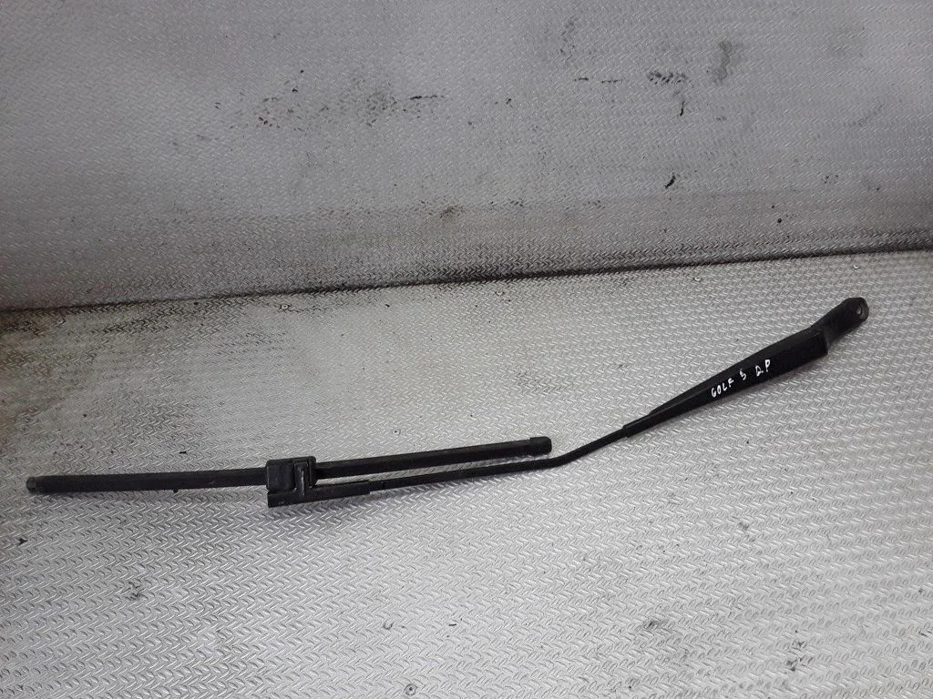 Ramię wycieraczki przedniej – Volkswagen Golf IV (1998-2005)
