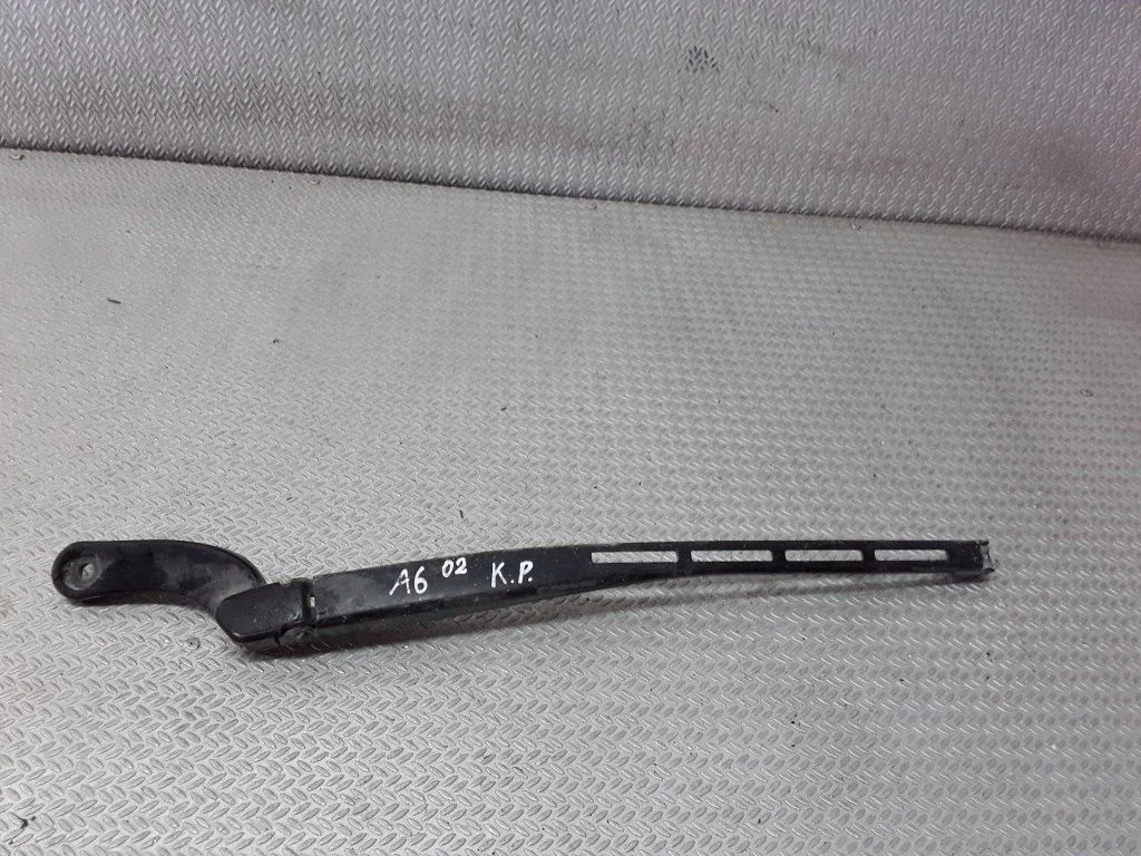 Front wiper blade arm – Audi A6 Allroad C5 (1999-2005)