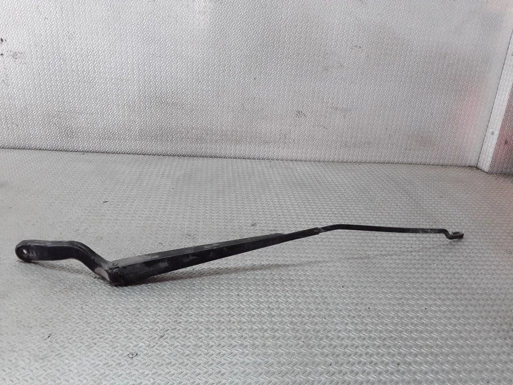 Front wiper blade arm – Ford Fiesta (2002-2005)