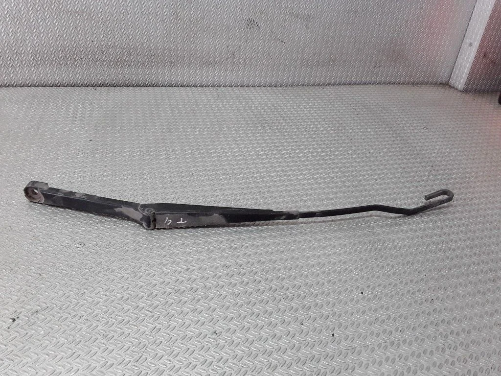 Front wiper blade arm – Volkswagen Transporter - Caravelle T4 (1991-2003)