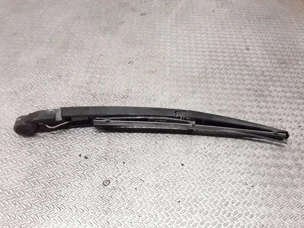 Rear wiper blade – Toyota Corolla Verso AR10 (2004-2009)