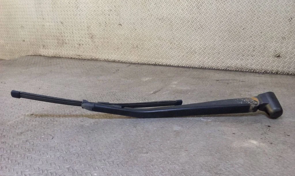 Rear wiper blade – BMW 1 Series E81 E87 (2004-2011)