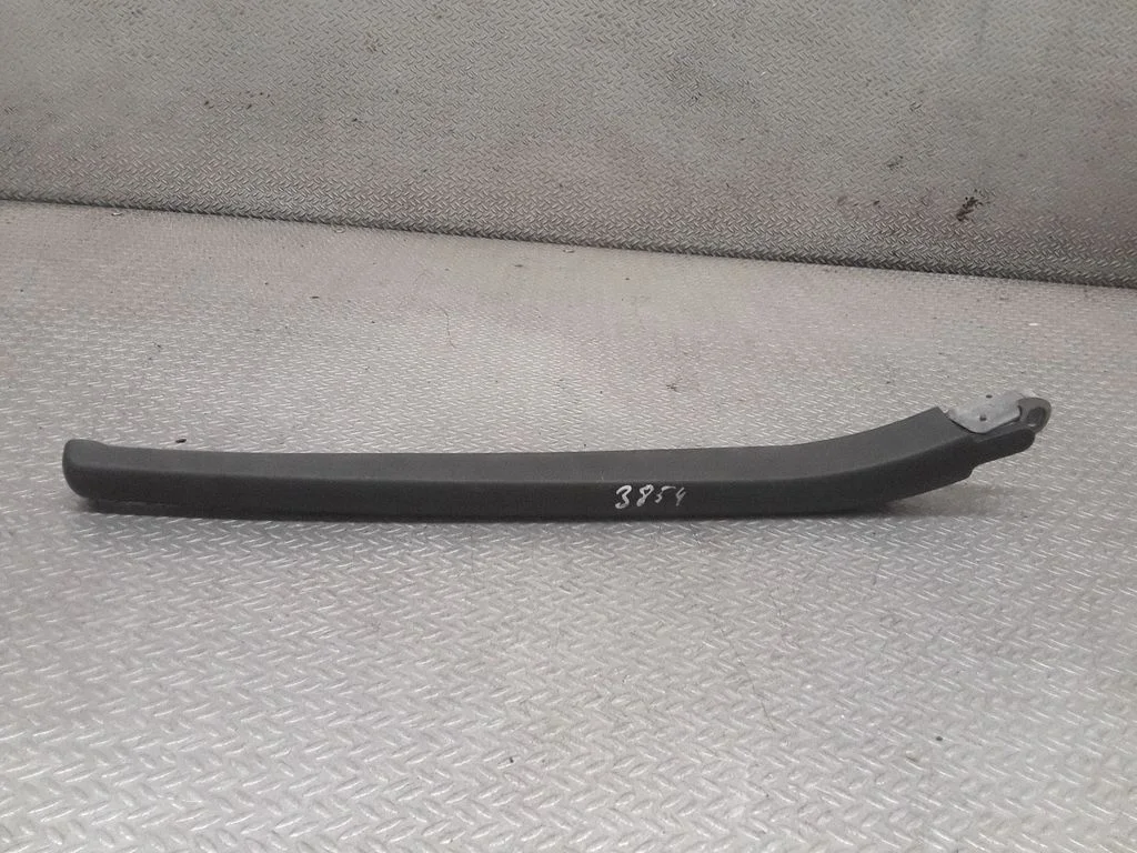 Aizmugurējā stikla tīrītājs – BMW 5. sērija E60 E61 (2004-2010)