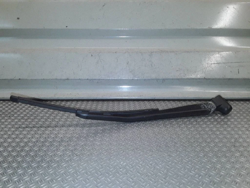 Rear wiper blade – BMW 1 Series E81 E87 (2004-2011)
