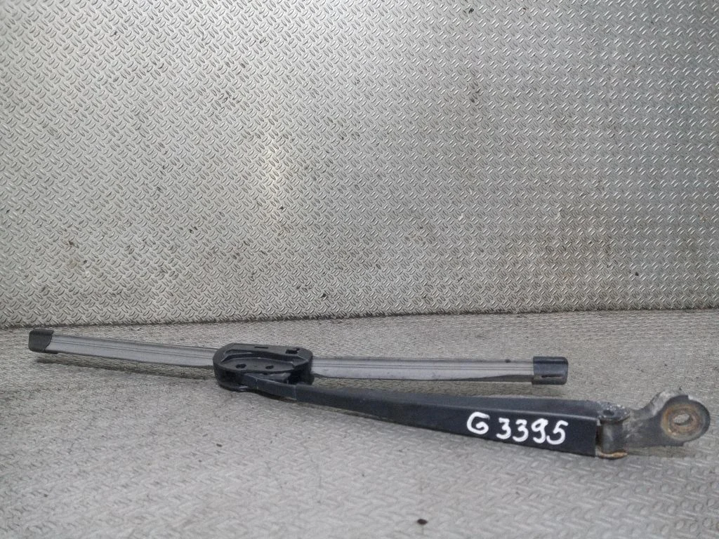 Pióro wycieraczki tylnej – Audi A4 S4 B5 8D (1999-2000)